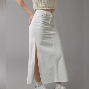 American Eagle Low Rise Maxi White Denim Raw Hem Side Slit Jean Skirt Size 18